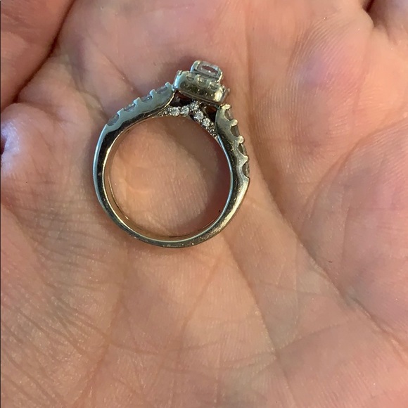 Ring - Picture 5 of 5